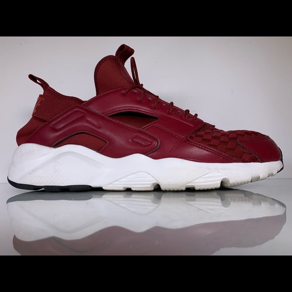 nike air huarache run ultra se team red